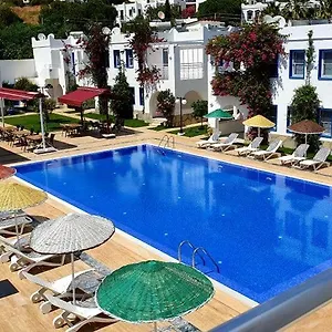 Aparthotel Paradise, Bitez
