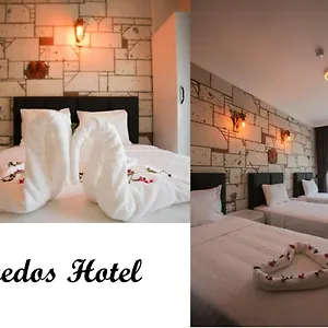  Apart Otel Lebedos 1